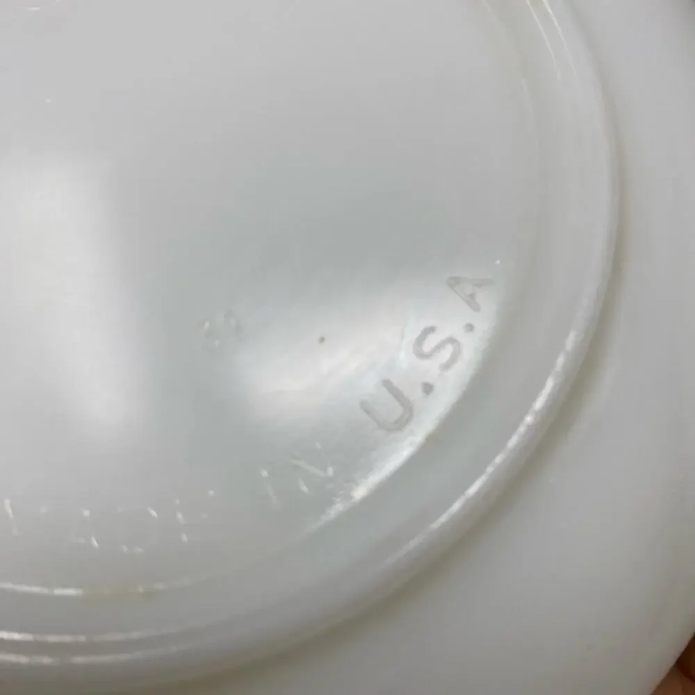Pyrex white glass ribbed mixing bowl vintage #31 - Picture 3 of 8